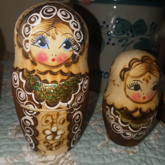 Russian nesting dolls..wooden 🪝 - Picture 4 of 10